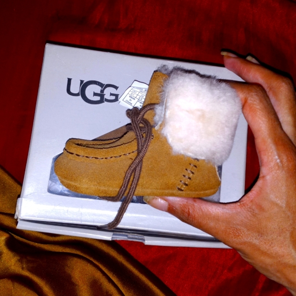Ugg infant booties, coffee, sz 1-6 months